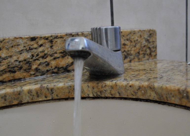 Comunicado EMASA: Serviço emergencial afeta abastecimento de água Nova Esperança