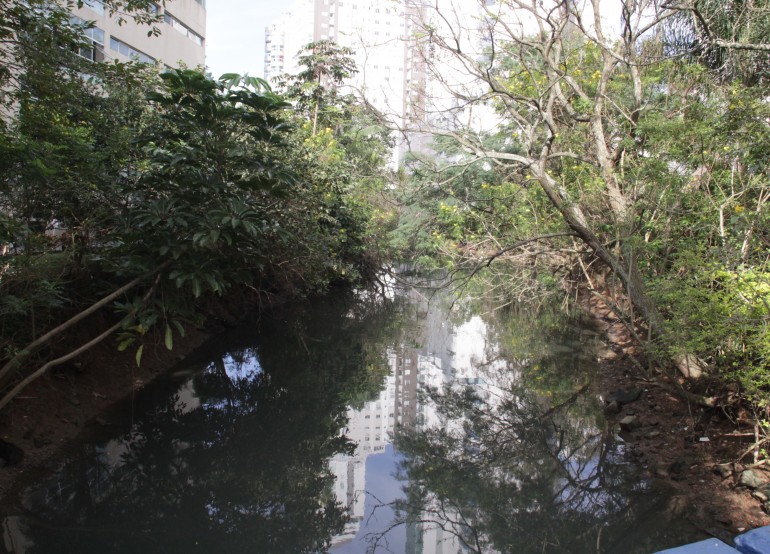 Prefeitura se reunirá com moradores para tratar do projeto de despoluição do Rio Marambaia