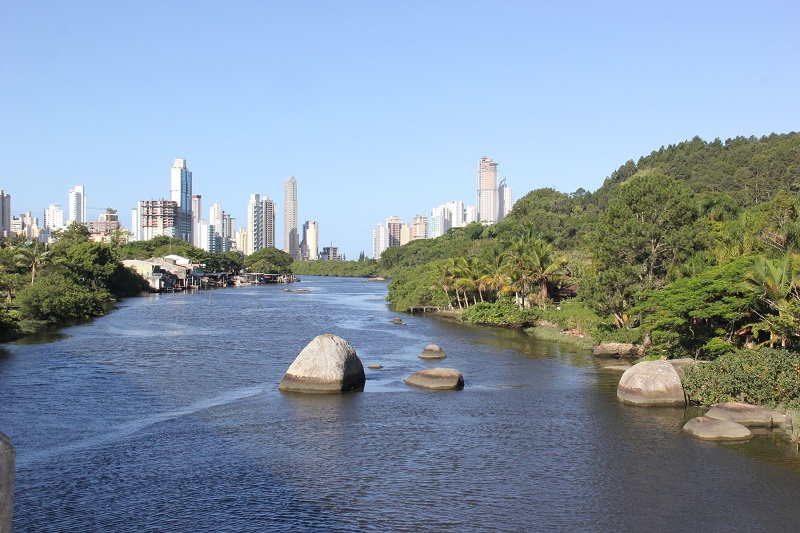 Balneário Camboriú e Camboriú assinam parceria para estudo do Parque Inundável nesta segunda-feira