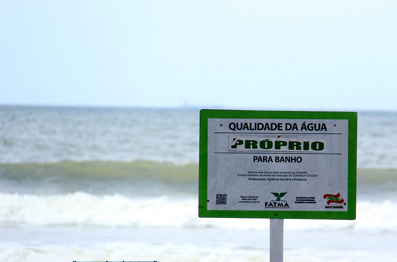 Praias de Balneário Camboriú estão com 12 pontos próprios para banho