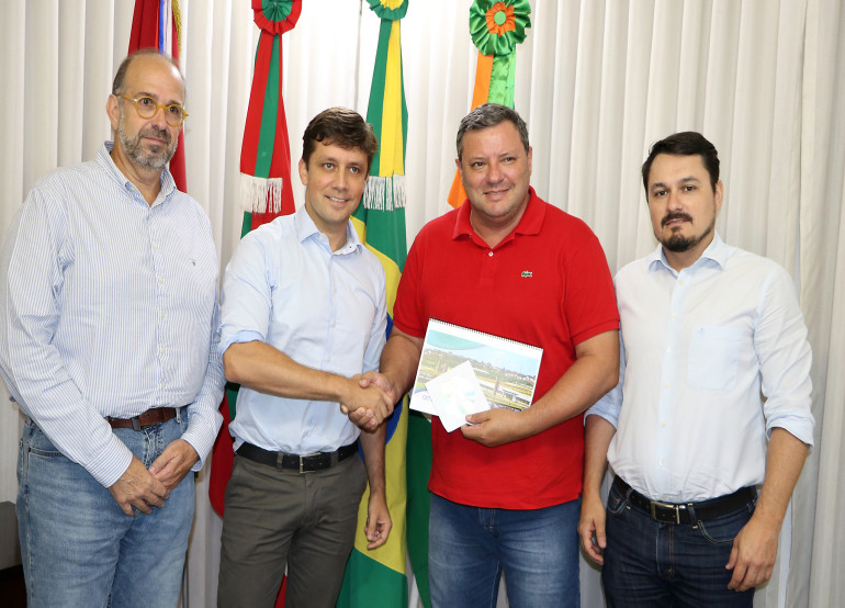 Prefeituras começam análise de projeto da rede de esgoto de Camboriú