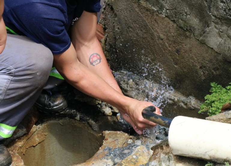 Emasa faz corte de ligações irregulares de água no Bairro das Nações