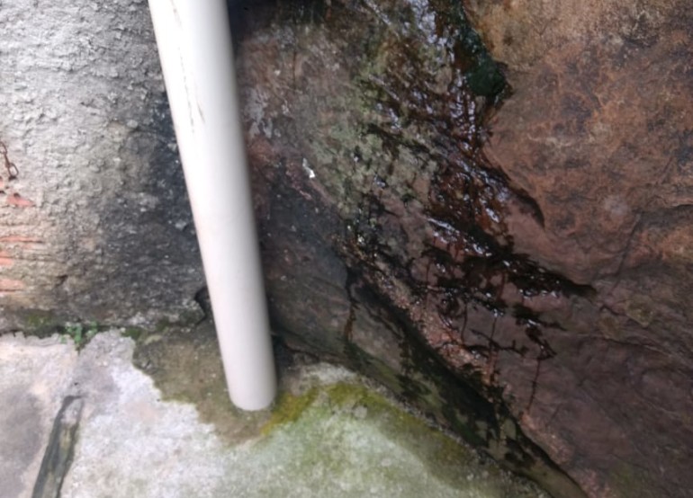 Se Liga na Rede faz lacre por ligação irregular de esgoto na Rua Noruega