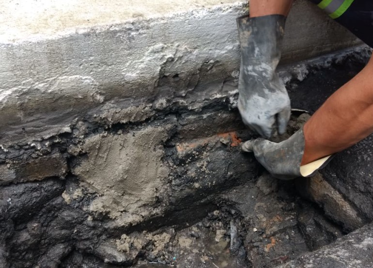 Emasa realiza mais um lacre em ligação de esgoto irregular na bacia do Canal Marambaia