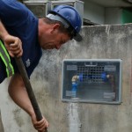 Instalação hidrômetro - Divulgação EMASA