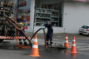 Limpeza preventiva PVs 5ª Avenida - 25.04.2019 - Fotos Bruna Bertoldo (66)