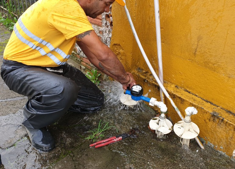 Quatro imóveis são penalizados pelo Se Liga na Rede por ligação irregular de esgoto