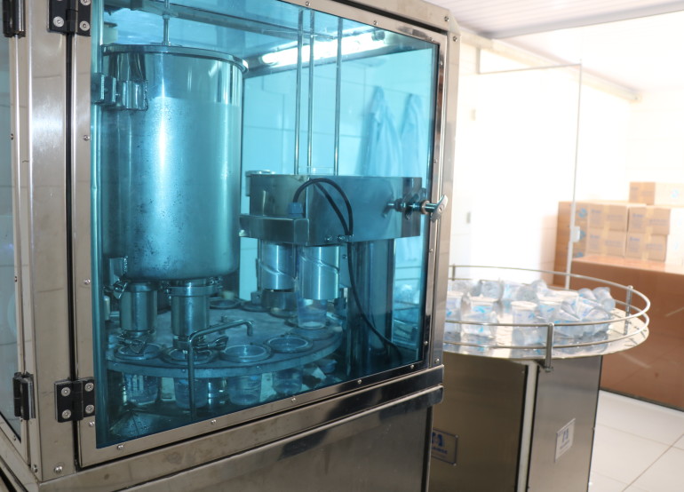 Emasa envasou mais de 30 mil copos de água em fase experimental