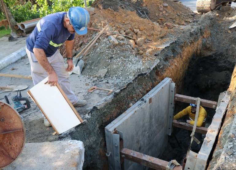 Emasa inicia obra de interligação da rede coletora no Bairro dos Municípios