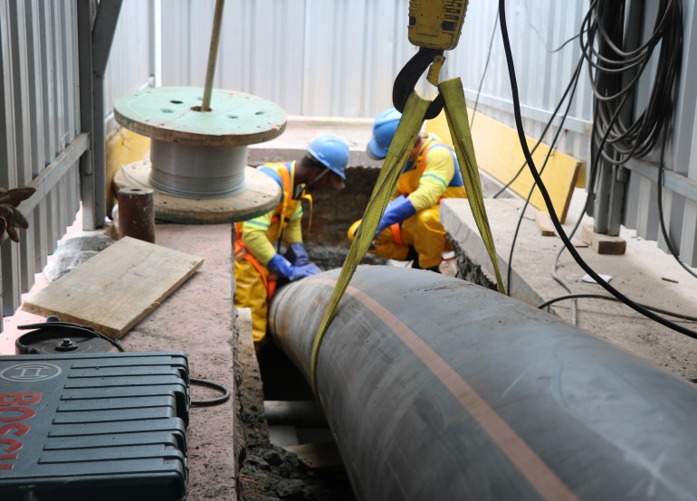 Começa instalação de tubos do Emissário na galeria da Avenida Atlântica