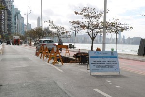 Obra do Emissário na Avenida Atlântica, em frente à Rua 3900