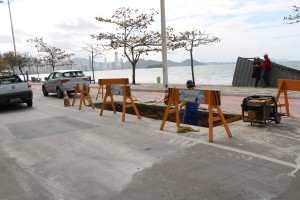 Obra do Emissário na Avenida Atlântica, em frente à Rua 3900