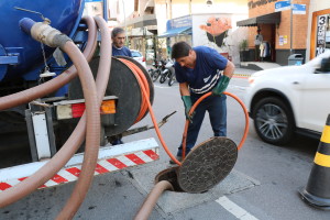 29-08-19 Limpeza preventiva Centro (2)