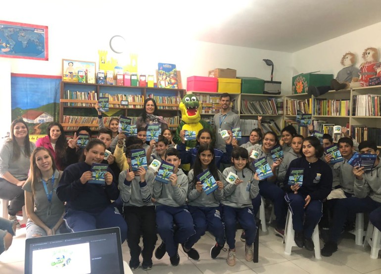 Turmas do 5° e 8° ano do CEM Taquaras recebem Programa JACAMASA