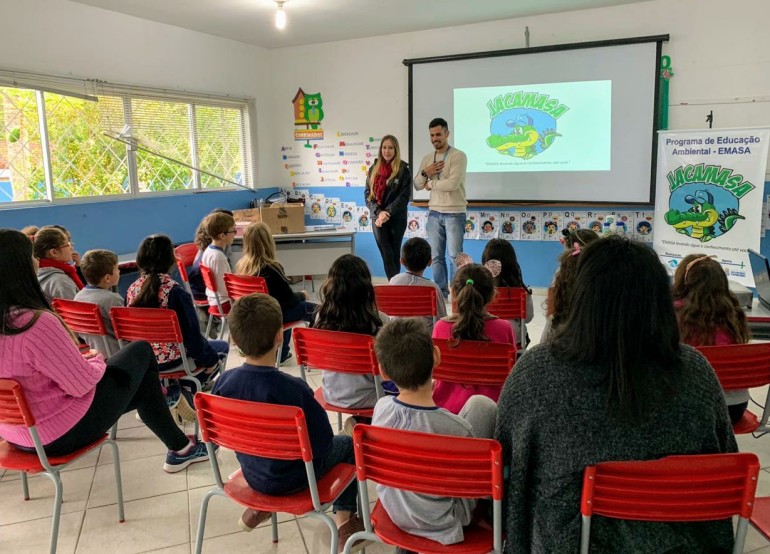 Alunos do CEM Dona Lila aprendem sobre educação ambiental com o JACAMASA