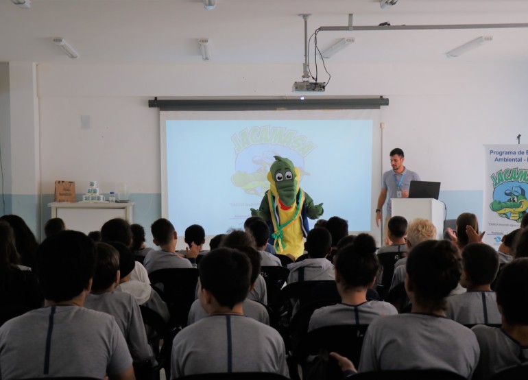 Programa de Educação Ambiental é apresentado aos alunos do CEM Antônio Lúcio